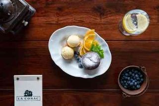 Lava Cake cu înghețată 