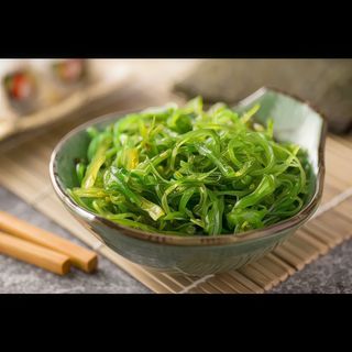 2. Ensalada Goma Wakame