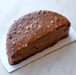 Половина Сникерса