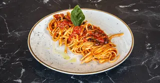 Linguine alla puttanesca