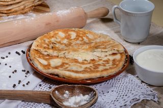 Placinta cu varza murata