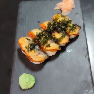 Nigiri de anguila