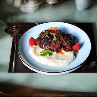 Биф чиз с картофельным пюре