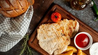 PIEPT DE PUI LA GRATAR.