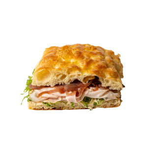 Fesa di tacchino, cipolle agrodolci, crema di pecorino e rucola