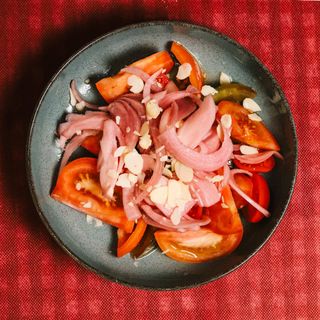 ENSALADA DE TOMATES