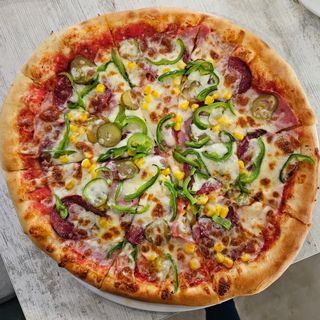 Пица Куатро Стаджони