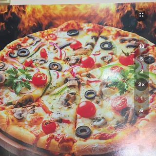 Pizza Grande (2 Uds.) Y Pizza Normal (1 Ud.)