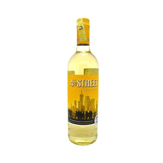 4th Street Sweet White Wine, 750ml
