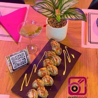 5 piezas de roll tigre salmon en tempura