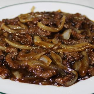 49. Ternera Con Cebolla