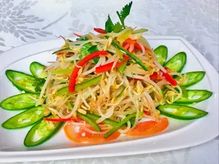 Been Sprout Salad
