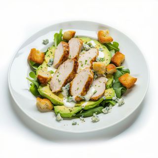 Ensalada De Pollo Y Mousse De Aguacate