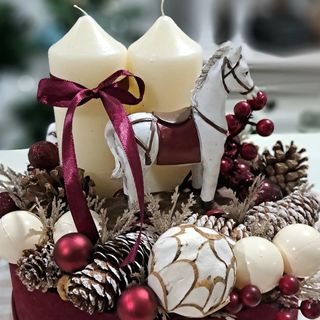 Aranjament căluț și lumânări 