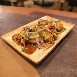 alitas de pollo con salsa picante (7uds.)