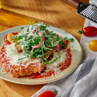 Пиле alla parmigiana