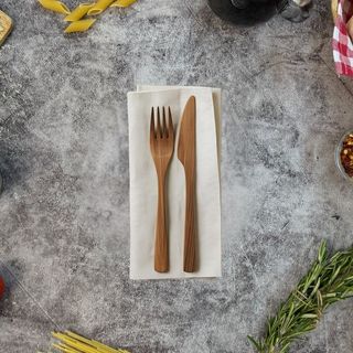 Kit di posate: forchetta, coltello e tovagliolo