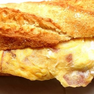 39.1. Bocadillo tortilla de jamón