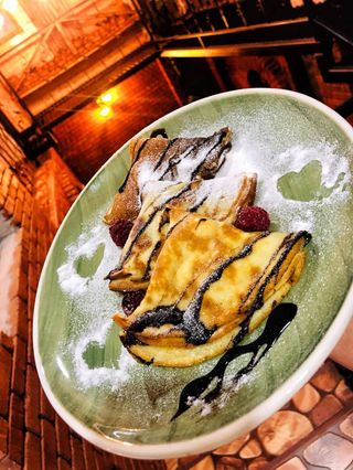 ბლინი ბანანით და შოკოლადით