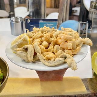 Surtido De Pescado  Media Ración