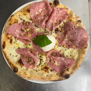 MORTADELLA E BURRATA