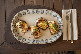 Bruschetta sa lososom