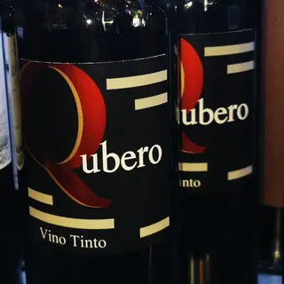 Vino Tinto Qubero