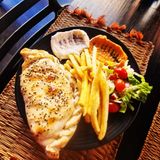 Özbek Shawarma Lahm