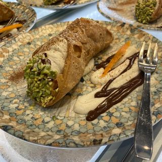 Cannolo grande con Ricotta