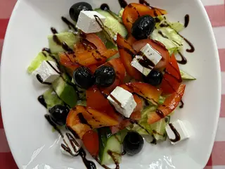 Грецький салат (270g)
