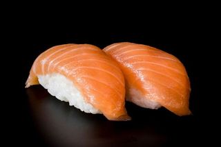 Nigiri De Salmón (2 Uds.)