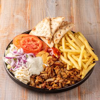 Gyros de puisor la farfurie