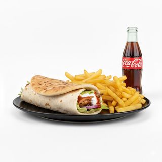 Piadina kebab & patatine piccole + Coca-Cola 330 ml