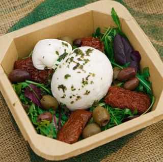 Burrata și roșii uscate