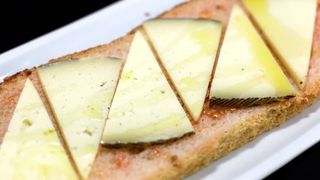 Torrada De Queso Curado