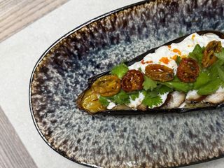 Баклажан з вугрем та сиром страчателла (330g)