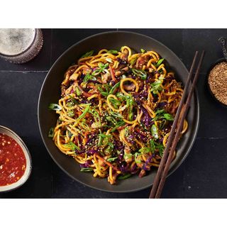 Chilli garlic noodles with pork and vegetables