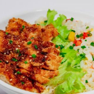 Arroz Frito Japonés Con Pollo 