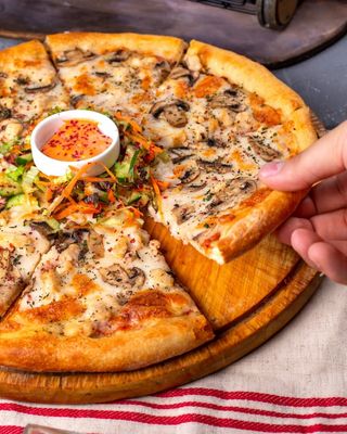 Pizza Escalope À La Mexicaine