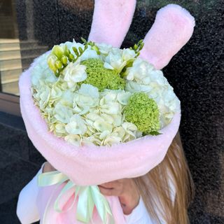 Букет мікс в рожевому зайчику