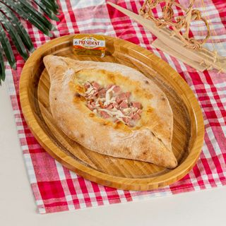 აჭარული ლორით და ყველით