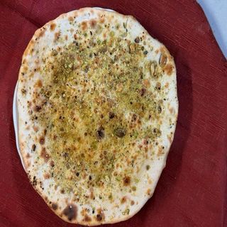 Pistachio naan