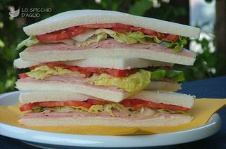 Tramezzino con prosciutto cotto