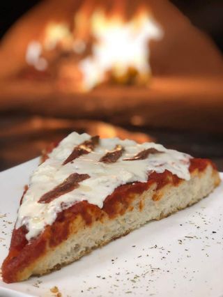 Stracciatella e filetti di acciuga