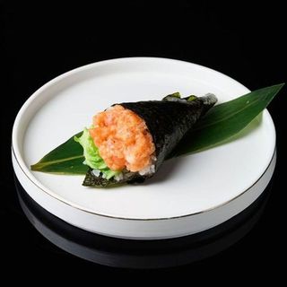 TEMAKI SPICY SALMON-081