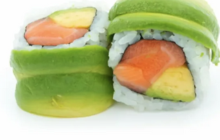 Salmón con aguacate (niguiri)