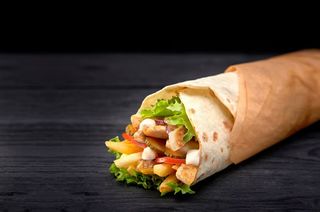 Тортила със свинско дърпано месо (400г)