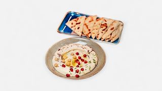 HUMMUS WITH POMEGRANATE WITH GREEK PITA