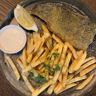 File de păstrăv în făină de mălai