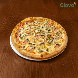 Pizza Prosciutto e Funghi